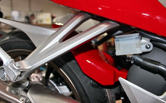 Umgebautes Motorrad Honda VFR 800 F von Auto-und Motorradhaus Bürstadt GmbH - Bild 10