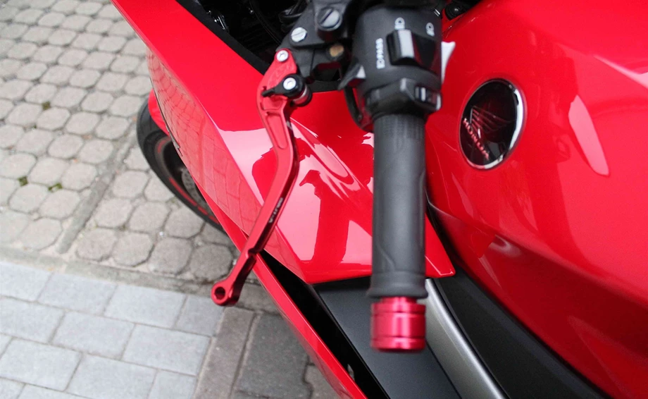 Umbgebautes Motorrad Honda VFR 800 F Bild 15: Umbgebautes Motorrad Honda VFR 800 F