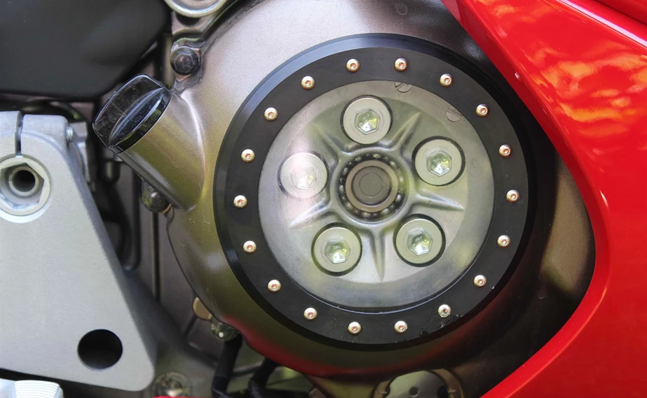 Umbgebautes Motorrad Honda VFR 800 F Bild 4: Umbgebautes Motorrad Honda VFR 800 F