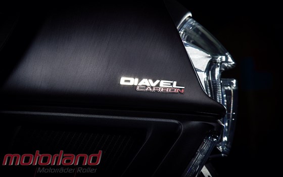 Umgebautes Motorrad Ducati Diavel Carbon von Motorland Motorrad GmbH - Bild 6 Umgebautes Motorrad Ducati Diavel Carbon von Motorland Motorrad GmbH - Bild 6