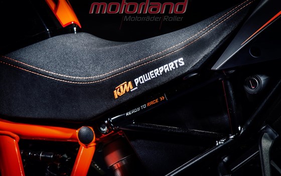 Umgebautes Motorrad KTM 990 Super Duke von Motorland Motorrad GmbH - Bild 2 Umgebautes Motorrad KTM 990 Super Duke von Motorland Motorrad GmbH - Bild 2