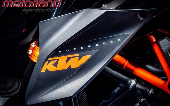 Umgebautes Motorrad KTM 990 Super Duke von Motorland Motorrad GmbH - Bild 3 Umgebautes Motorrad KTM 990 Super Duke von Motorland Motorrad GmbH - Bild 3