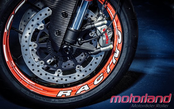 Umgebautes Motorrad KTM 990 Super Duke von Motorland Motorrad GmbH - Bild 4 Umgebautes Motorrad KTM 990 Super Duke von Motorland Motorrad GmbH - Bild 4