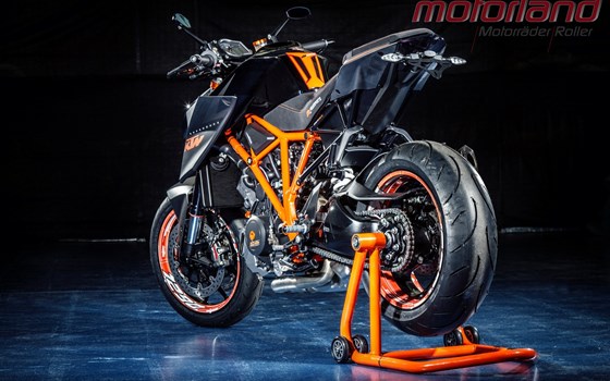 Umgebautes Motorrad KTM 990 Super Duke von Motorland Motorrad GmbH - Bild 9 Umgebautes Motorrad KTM 990 Super Duke von Motorland Motorrad GmbH - Bild 9