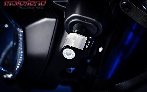 Umgebautes Motorrad Yamaha MT-09 von Motorland Motorrad GmbH - Bild 5 Umgebautes Motorrad Yamaha MT-09 von Motorland Motorrad GmbH - Bild 5