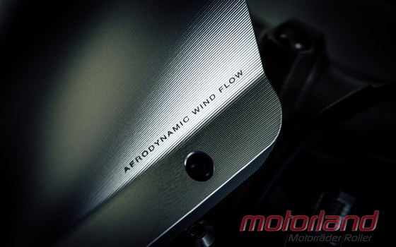 Umgebautes Motorrad Yamaha MT-09 von Motorland Motorrad GmbH - Bild 7 Umgebautes Motorrad Yamaha MT-09 von Motorland Motorrad GmbH - Bild 7