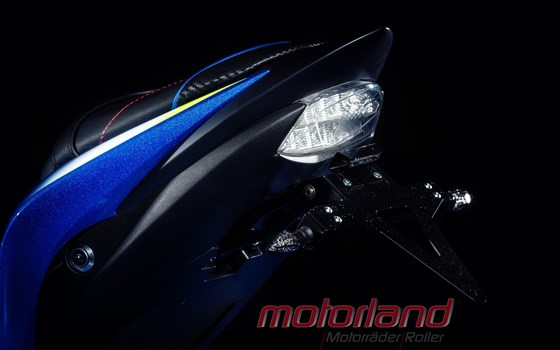 Umgebautes Motorrad Suzuki GSX-S1000 von Motorland Motorrad GmbH - Bild 5 Umgebautes Motorrad Suzuki GSX-S1000 von Motorland Motorrad GmbH - Bild 5