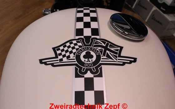 Umgebautes Motorrad Triumph Bonneville Spirit von Zweiradtechnik Zepf GmbH - Bild 7 Umgebautes Motorrad Triumph Bonneville Spirit von Zweiradtechnik Zepf GmbH - Bild 7