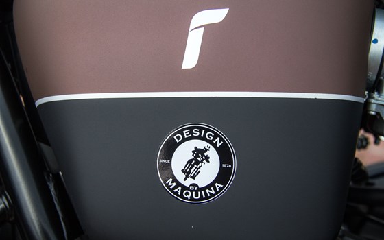 Umgebautes Motorrad Triumph Bonneville T100 von MAQUINA MOTORS - Bild 7 Umgebautes Motorrad Triumph Bonneville T100 von MAQUINA MOTORS - Bild 7