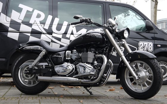 Umgebautes Motorrad Triumph America von Klingenberger Kehl GbR - Bild 8 Umgebautes Motorrad Triumph America von Klingenberger Kehl GbR - Bild 8