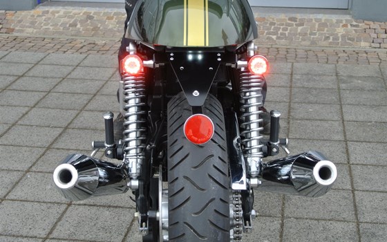 Umgebautes Motorrad Triumph Thruxton von Klingenberger Kehl GbR - Bild 1 Umgebautes Motorrad Triumph Thruxton von Klingenberger Kehl GbR - Bild 1