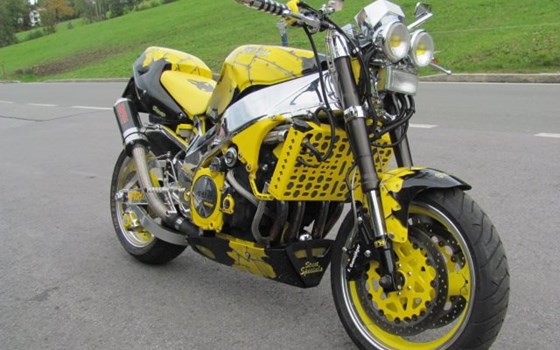 Umgebautes Motorrad Yamaha YZF 750 R von Kraft Johanna - Bild 1 Umgebautes Motorrad Yamaha YZF 750 R von Kraft Johanna - Bild 1