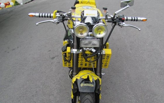 Umgebautes Motorrad Yamaha YZF 750 R von Kraft Johanna - Bild 14 Umgebautes Motorrad Yamaha YZF 750 R von Kraft Johanna - Bild 14