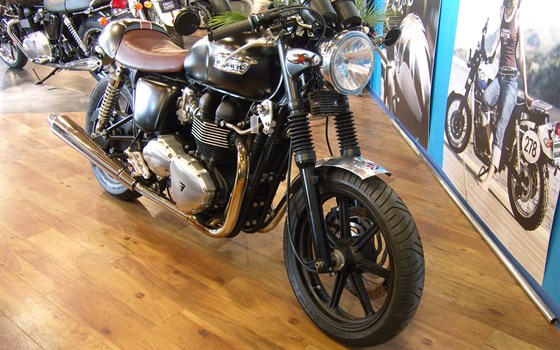Umgebautes Motorrad Triumph Bonneville von SBF TRIUMPH Bikes & Parts GmbH & Co.KG - Bild 1 Umgebautes Motorrad Triumph Bonneville von SBF TRIUMPH Bikes & Parts GmbH & Co.KG - Bild 1