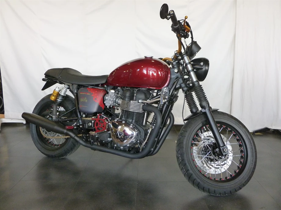 Umbgebautes Motorrad Triumph Bonneville T100 Bild 6: Umbgebautes Motorrad Triumph Bonneville T100