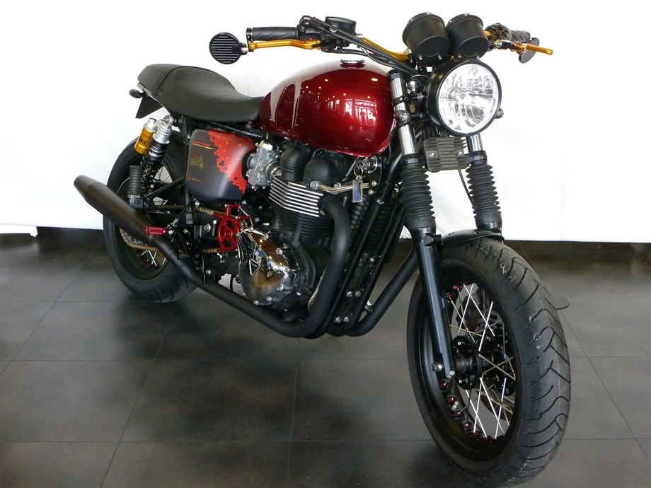 Umbgebautes Motorrad Triumph Bonneville T100 Bild 9: Umbgebautes Motorrad Triumph Bonneville T100