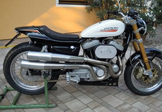 Harley-Davidson Sportster XL 883 Harley-Davidson Sportster XL 883