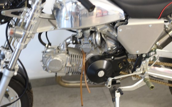 Umgebautes Motorrad Honda Monkey von Monkeyking - Bild 2 Umgebautes Motorrad Honda Monkey von Monkeyking - Bild 2