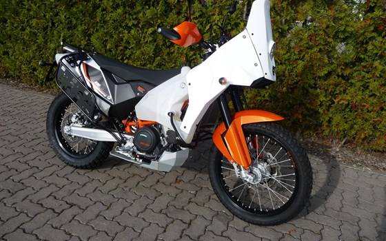 Umgebautes Motorrad KTM 690 Enduro R von Bräuer Motorradsport KG - Bild 12 Umgebautes Motorrad KTM 690 Enduro R von Bräuer Motorradsport KG - Bild 12