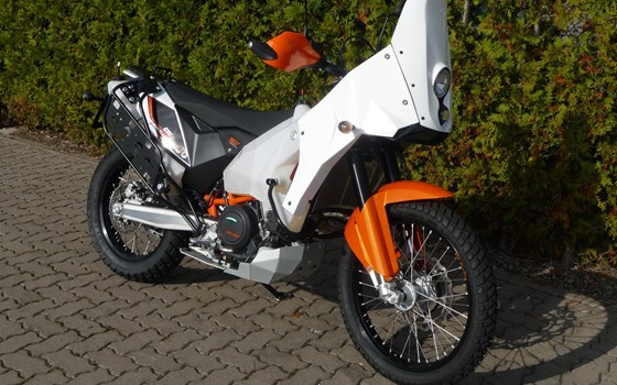 Umgebautes Motorrad KTM 690 Enduro R von Bräuer Motorradsport KG - Bild 16 Umgebautes Motorrad KTM 690 Enduro R von Bräuer Motorradsport KG - Bild 16