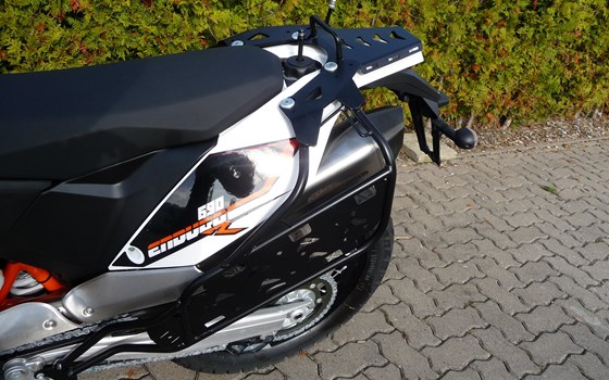 Umgebautes Motorrad KTM 690 Enduro R von Bräuer Motorradsport KG - Bild 6 Umgebautes Motorrad KTM 690 Enduro R von Bräuer Motorradsport KG - Bild 6