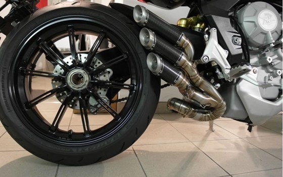Umgebautes Motorrad MV Agusta Rivale 800 von A.T.T.-Tiedemann-Motorräder e.Kfm - Bild 3 Umgebautes Motorrad MV Agusta Rivale 800 von A.T.T.-Tiedemann-Motorräder e.Kfm - Bild 3