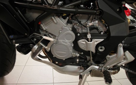 Umgebautes Motorrad MV Agusta Rivale 800 von A.T.T.-Tiedemann-Motorräder e.Kfm - Bild 6 Umgebautes Motorrad MV Agusta Rivale 800 von A.T.T.-Tiedemann-Motorräder e.Kfm - Bild 6