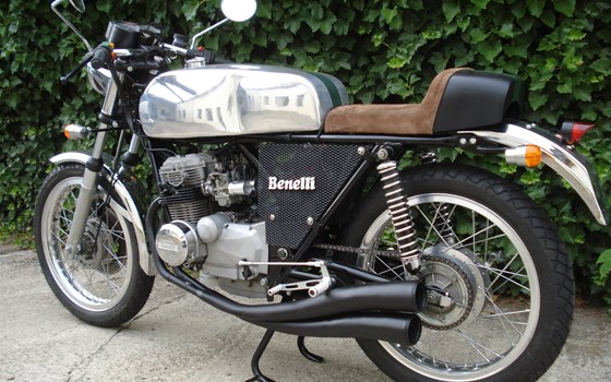Umgebautes Motorrad Benelli 250 Quattro, 250, 304 von Motorrad Scheunpflug e.K. - Bild 2 Umgebautes Motorrad Benelli 250 Quattro, 250, 304 von Motorrad Scheunpflug e.K. - Bild 2