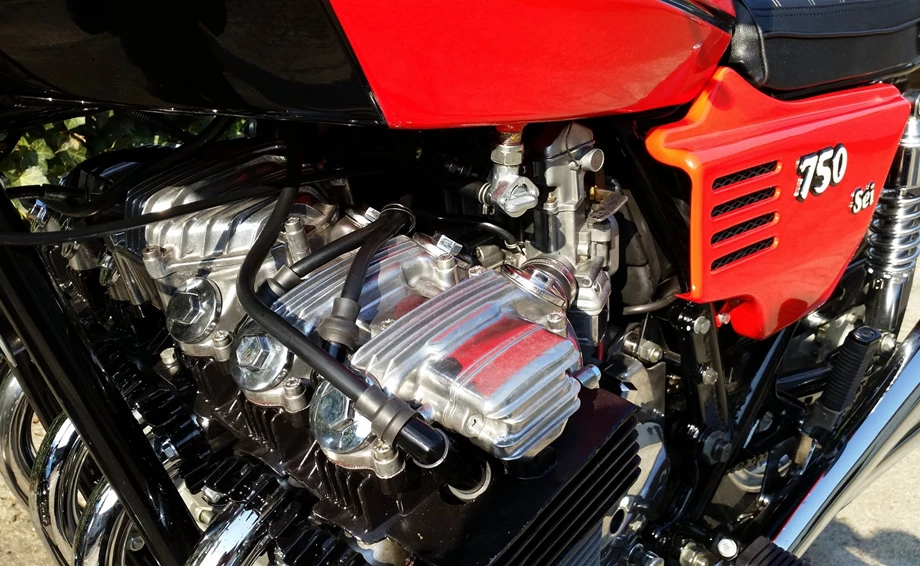 Umbgebautes Motorrad Benelli 750 Sei Bild 6: Umbgebautes Motorrad Benelli 750 Sei