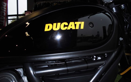 Umgebautes Motorrad Ducati Scrambler Full Throttle von Team Wahlers GmbH - Bild 5 Umgebautes Motorrad Ducati Scrambler Full Throttle von Team Wahlers GmbH - Bild 5
