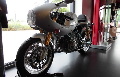 Ducati Paul Smart 1000 Custom Bike