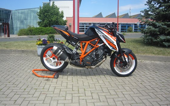 Umgebautes Motorrad KTM 1290 Super Duke R von Motorradcenter Keßler - Bild 1 Umgebautes Motorrad KTM 1290 Super Duke R von Motorradcenter Keßler - Bild 1