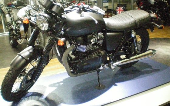 Umgebautes Motorrad Triumph Bonneville T100 Black von TRIUMPH Chemnitz Böttger und Budach OHG - Bild 12 Umgebautes Motorrad Triumph Bonneville T100 Black von TRIUMPH Chemnitz Böttger und Budach OHG - Bild 12