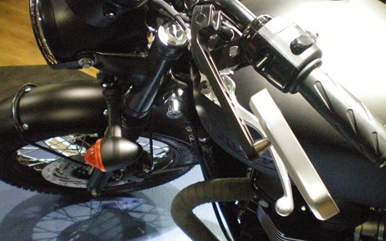 Umgebautes Motorrad Triumph Bonneville T100 Black von TRIUMPH Chemnitz Böttger und Budach OHG - Bild 16 Umgebautes Motorrad Triumph Bonneville T100 Black von TRIUMPH Chemnitz Böttger und Budach OHG - Bild 16