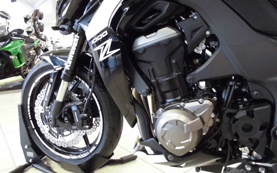 Umgebautes Motorrad Kawasaki Z 1000 Black Edition von Team Wahlers GmbH - Bild 7 Umgebautes Motorrad Kawasaki Z 1000 Black Edition von Team Wahlers GmbH - Bild 7