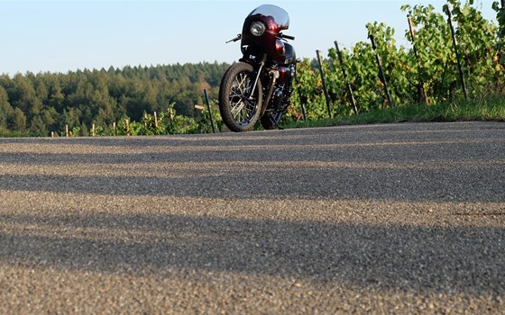 Umgebautes Motorrad Kawasaki W800 von Zweiradcenter Umbach GmbH - Bild 9 Umgebautes Motorrad Kawasaki W800 von Zweiradcenter Umbach GmbH - Bild 9