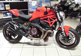 Ducati Monster 1200