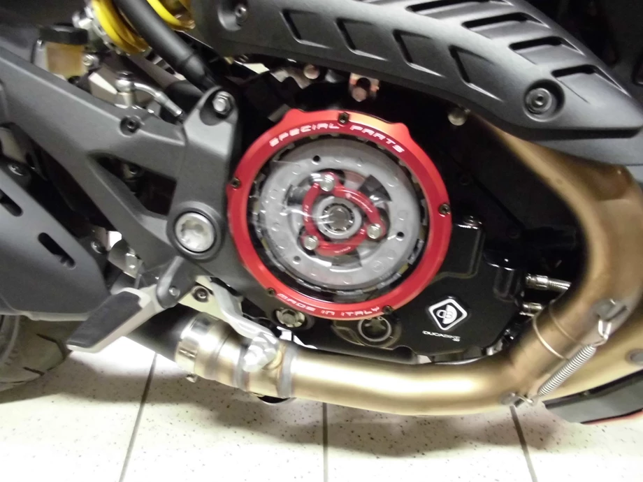 Umbgebautes Motorrad Ducati Monster 1200 Bild 13: Umbgebautes Motorrad Ducati Monster 1200