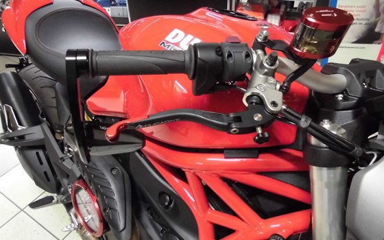 Umgebautes Motorrad Ducati Monster 1200 von Team Wahlers GmbH - Bild 14 Umgebautes Motorrad Ducati Monster 1200 von Team Wahlers GmbH - Bild 14