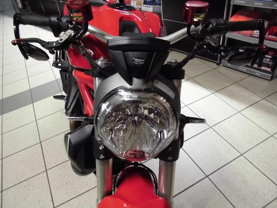 Umbgebautes Motorrad Ducati Monster 1200 Bild 2: Umbgebautes Motorrad Ducati Monster 1200