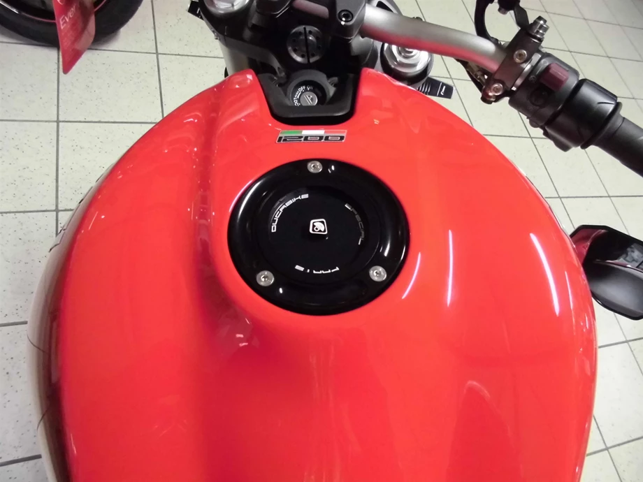 Umbgebautes Motorrad Ducati Monster 1200 Bild 6: Umbgebautes Motorrad Ducati Monster 1200