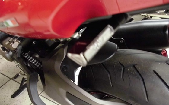 Umgebautes Motorrad Ducati Monster 1200 von Team Wahlers GmbH - Bild 7 Umgebautes Motorrad Ducati Monster 1200 von Team Wahlers GmbH - Bild 7