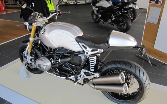 Umgebautes Motorrad BMW R nineT von Motorradland Weißenfels GmbH - Bild 2 Umgebautes Motorrad BMW R nineT von Motorradland Weißenfels GmbH - Bild 2