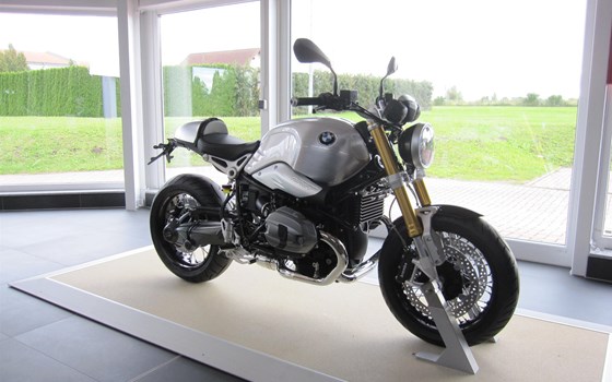 Umgebautes Motorrad BMW R nineT von Motorradland Weißenfels GmbH - Bild 5 Umgebautes Motorrad BMW R nineT von Motorradland Weißenfels GmbH - Bild 5