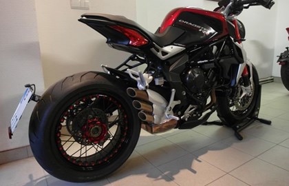 MV Agusta Dragster 800 RR Custom Bike MV Agusta Dragster 800 RR Custom Bike