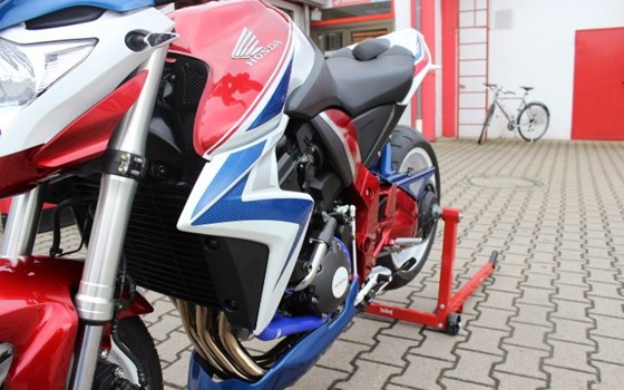 Umgebautes Motorrad Honda CB 1000 R von Auto-und Motorradhaus Bürstadt GmbH - Bild 13 Umgebautes Motorrad Honda CB 1000 R von Auto-und Motorradhaus Bürstadt GmbH - Bild 13