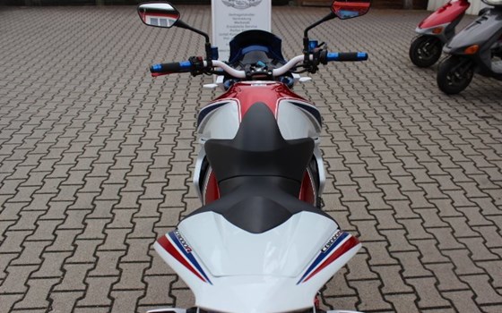 Umgebautes Motorrad Honda CB 1000 R von Auto-und Motorradhaus Bürstadt GmbH - Bild 17 Umgebautes Motorrad Honda CB 1000 R von Auto-und Motorradhaus Bürstadt GmbH - Bild 17