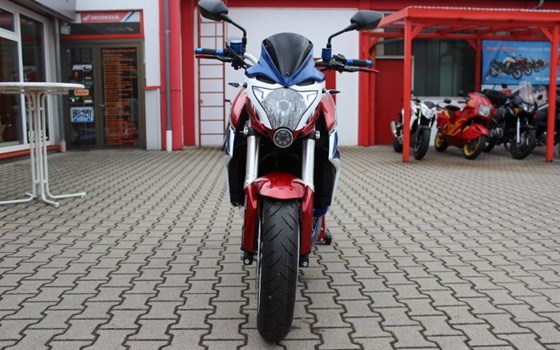 Umgebautes Motorrad Honda CB 1000 R von Auto-und Motorradhaus Bürstadt GmbH - Bild 3 Umgebautes Motorrad Honda CB 1000 R von Auto-und Motorradhaus Bürstadt GmbH - Bild 3