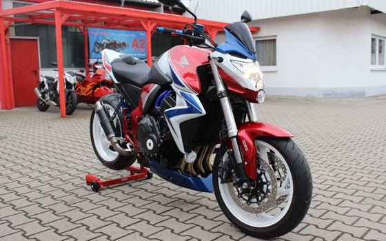 Umgebautes Motorrad Honda CB 1000 R von Auto-und Motorradhaus Bürstadt GmbH - Bild 5 Umgebautes Motorrad Honda CB 1000 R von Auto-und Motorradhaus Bürstadt GmbH - Bild 5