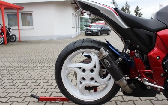 Umgebautes Motorrad Honda CB 1000 R von Auto-und Motorradhaus Bürstadt GmbH - Bild 8 Umgebautes Motorrad Honda CB 1000 R von Auto-und Motorradhaus Bürstadt GmbH - Bild 8